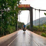 Wir lieben die Hängebrücken hier.