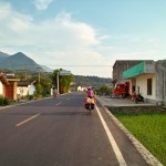 Dörfer entlang der Straße.